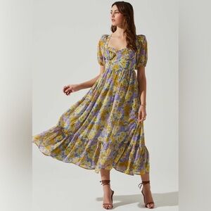 ASTR the Label Capria Maxi Dress Womens Large Gold Purple Floral Sweetheart Neck